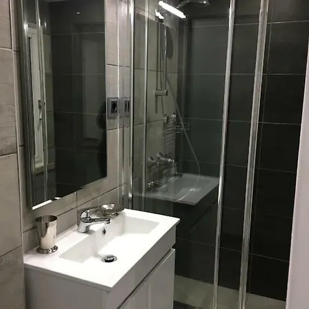 Grace Apartment *